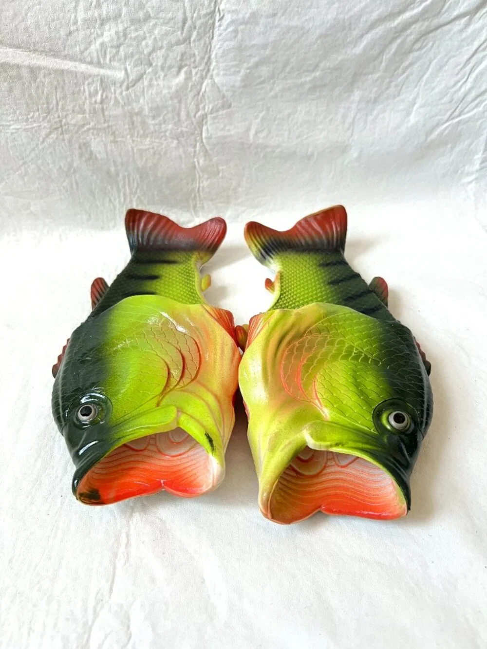 Fish Flops bass shaped slide sandals 44 45 US mens 10 green fishing